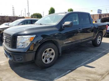  Salvage Nissan Titan