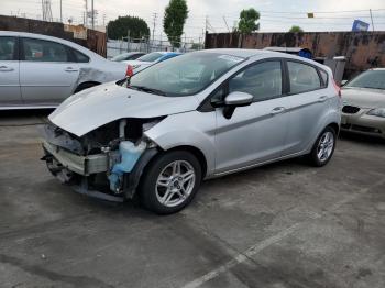  Salvage Ford Fiesta