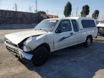  Salvage Toyota Pickup