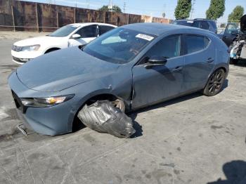  Salvage Mazda 3