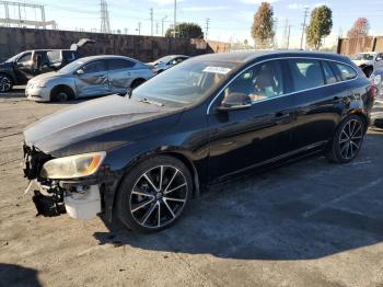  Salvage Volvo V60