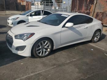  Salvage Hyundai Genesis