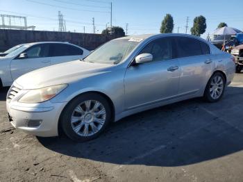  Salvage Hyundai Genesis