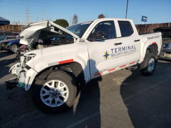  Salvage Toyota Tacoma