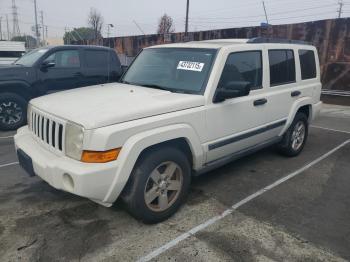  Salvage Jeep Commander