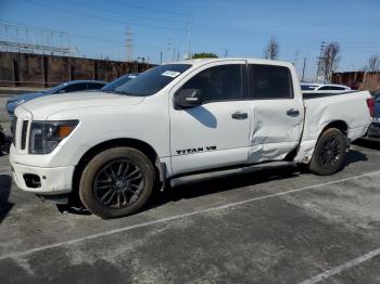  Salvage Nissan Titan