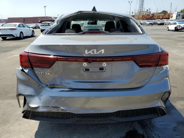 Kia Forte Fe Image 2