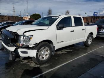  Salvage Nissan Titan