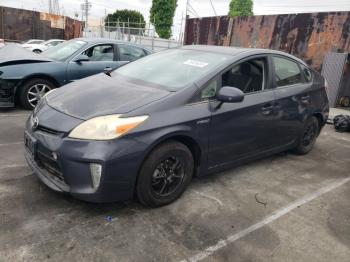  Salvage Toyota Prius