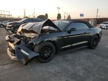  Salvage Ford Mustang