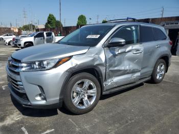  Salvage Toyota Highlander