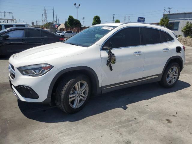  Salvage Mercedes-Benz GLA