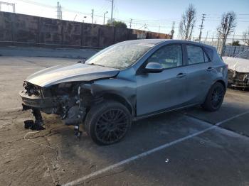  Salvage Mazda 3