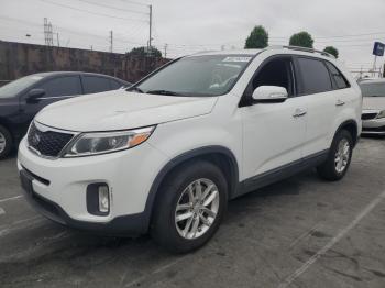  Salvage Kia Sorento
