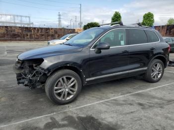  Salvage Volkswagen Touareg