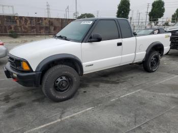  Salvage Chevrolet S-10