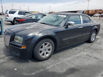  Salvage Chrysler 300