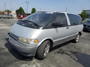  Salvage Toyota Previa