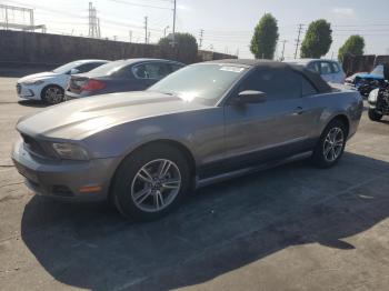  Salvage Ford Mustang