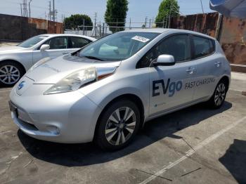  Salvage Nissan LEAF