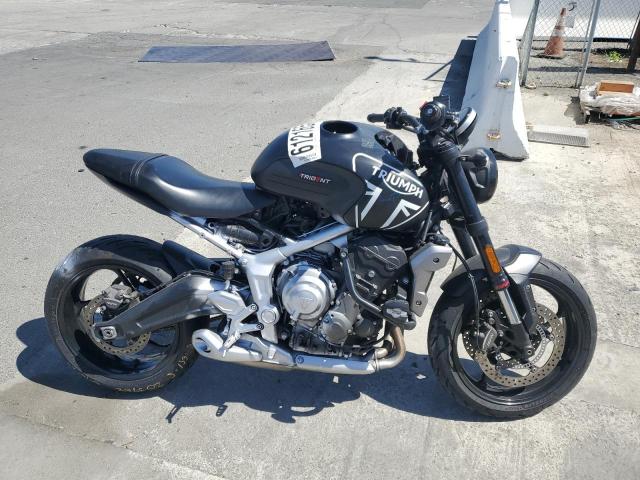  Salvage Triumph Motorcycle Trident 66
