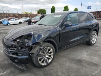  Salvage Porsche Cayenne