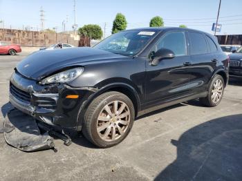  Salvage Porsche Cayenne