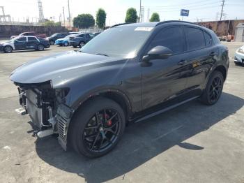  Salvage Alfa Romeo Stelvio