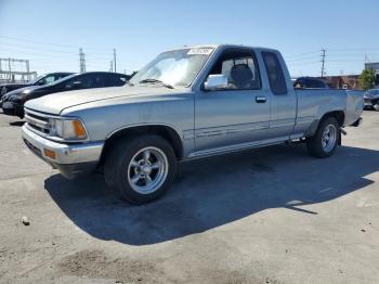  Salvage Toyota Pickup