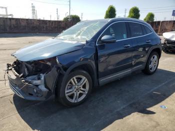  Salvage Mercedes-Benz GLA