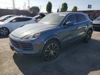  Salvage Porsche Cayenne