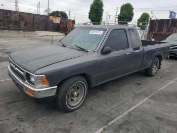  Salvage Toyota Pickup