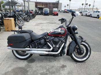  Salvage Harley-Davidson Flhcs