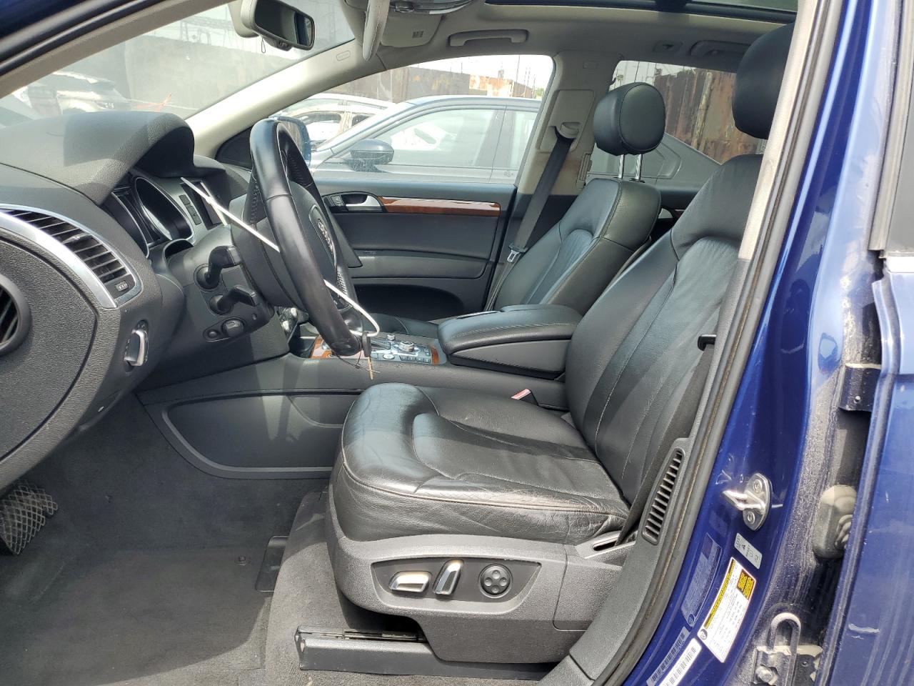 Audi Q7 Premium Plus Image 12