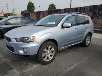  Salvage Mitsubishi Outlander