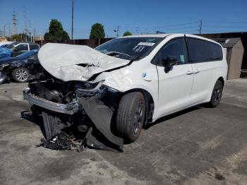  Salvage Chrysler Pacifica