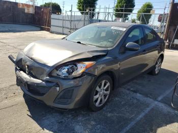  Salvage Mazda 3