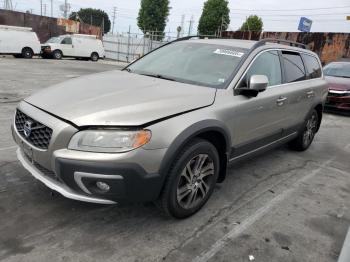  Salvage Volvo XC70