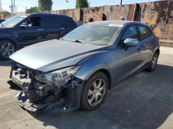  Salvage Mazda 3