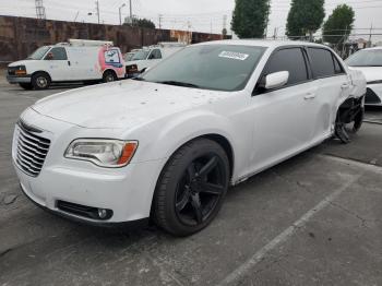  Salvage Chrysler 300