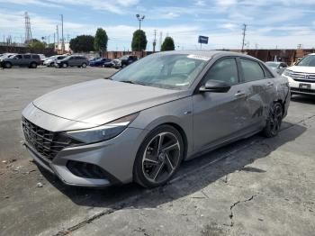  Salvage Hyundai ELANTRA