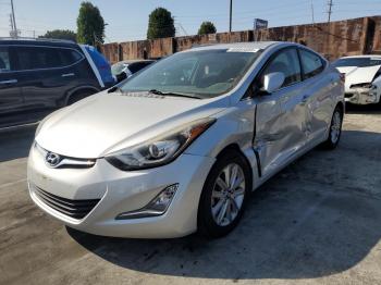  Salvage Hyundai ELANTRA