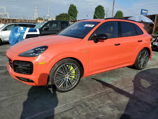  Salvage Porsche Cayenne