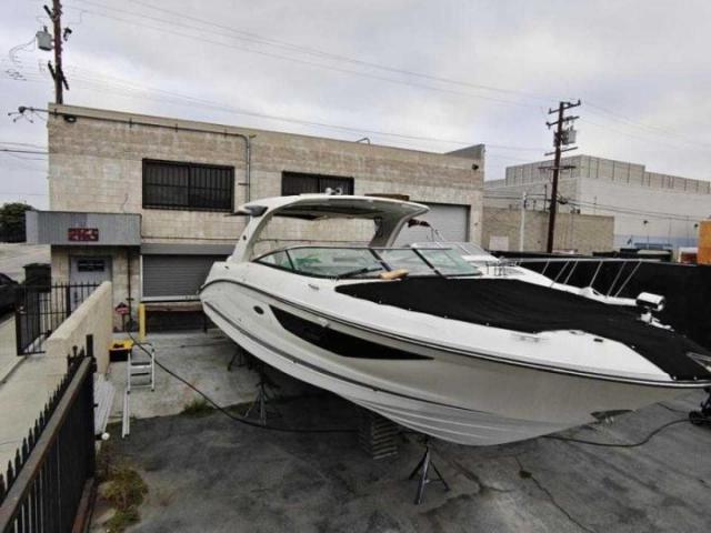  Salvage Sea Ray Srv180
