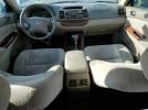 Toyota Camry Le Image 3