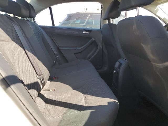 Volkswagen Jetta Base Image 3