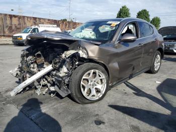  Salvage Alfa Romeo Stelvio