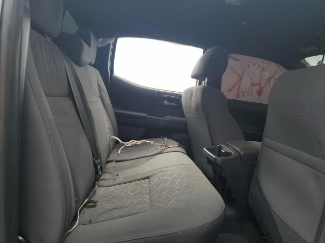 Toyota Tacoma Double Cab Image 5