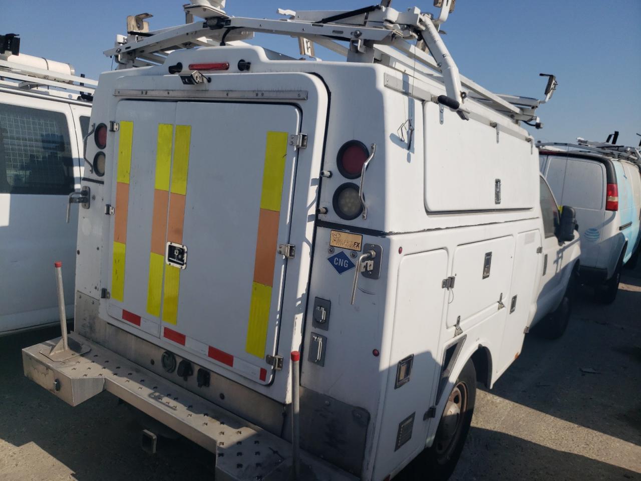 Ford F-350 Super Duty Image 12