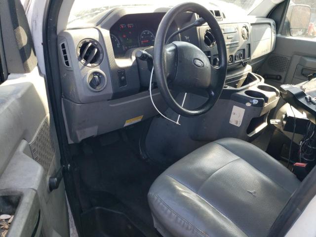 Ford Econoline E250 Van Image 7